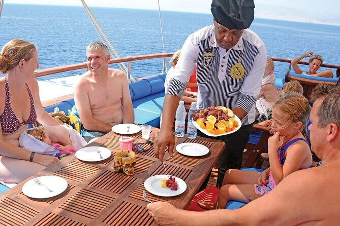 Exklusive private Yacht im Roten Meer