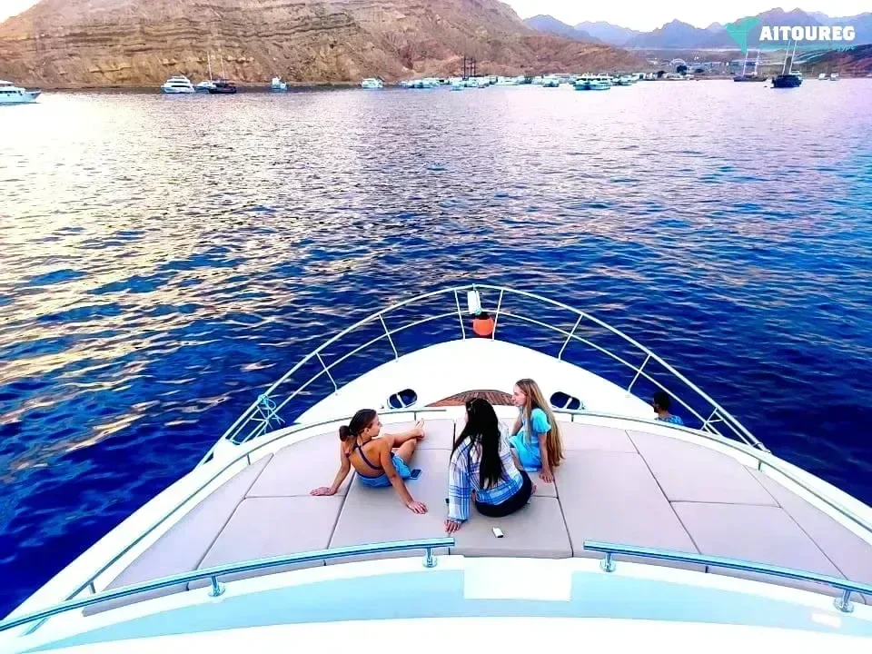 Privates Mirage-Boot mit Pool & Schnorcheln in Hurghada — view 2