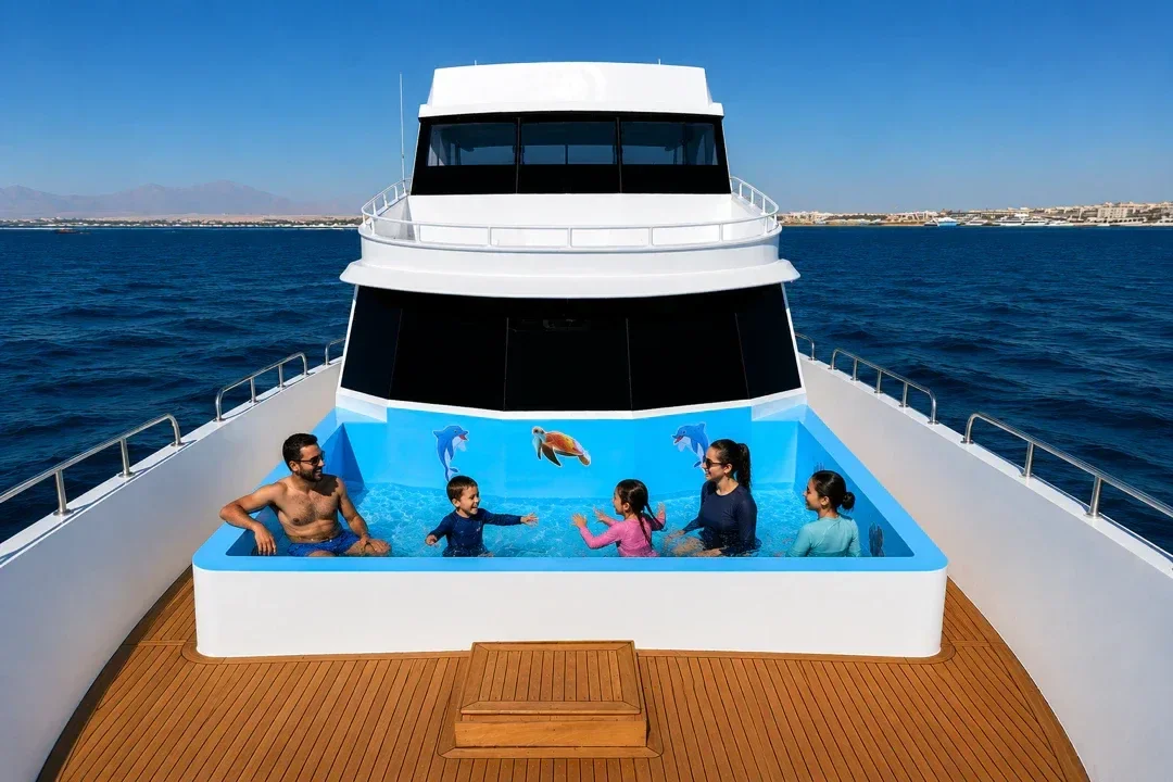 Privates Mirage-Boot mit Pool & Schnorcheln in Hurghada — view 3
