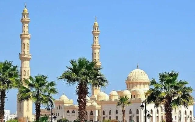 Altstadt- und Moschee-Spaziergang