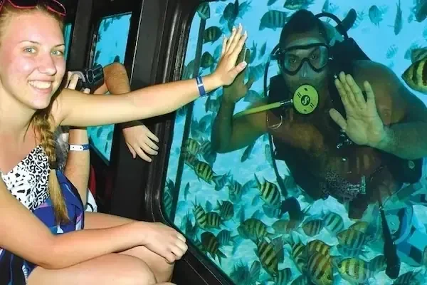 Seascope Submarine Tour - фото 2