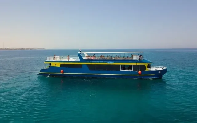 Semi-Submarine Reef Viewing Trip