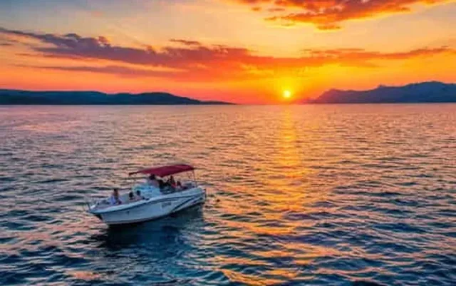 Golden Hour Speedboat Excursion