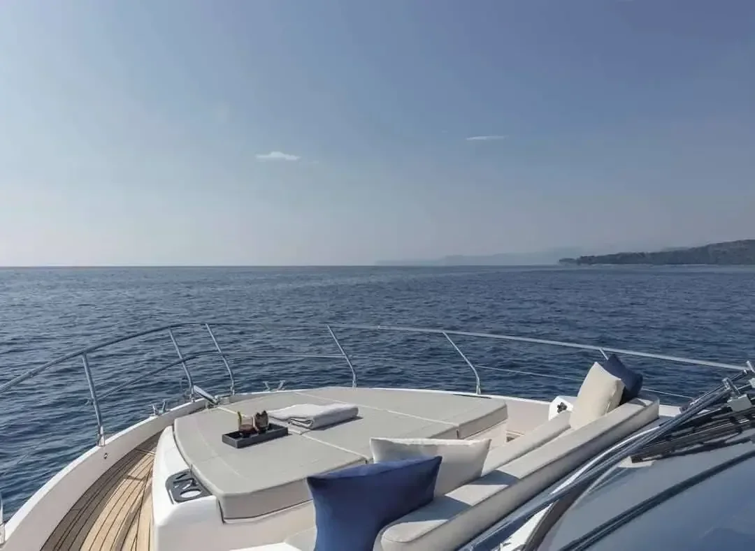 Частная лодка в Красном море